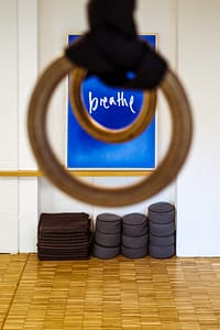 Props – Equipment für Workshops und Bewegung (z. B. Decken & Meditationskissen)